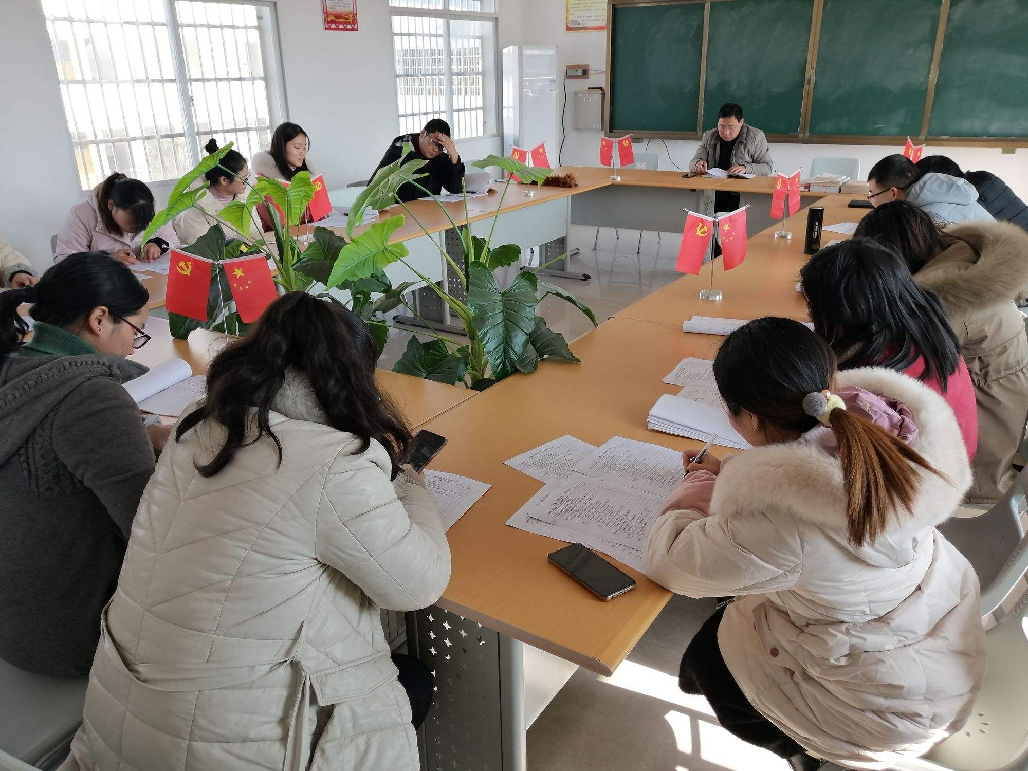 小学英语组教学教研工作总结范文_小学英语组教学教研工作总结