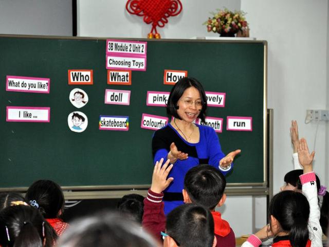 小学五年级英语课堂教学视频_小学五年级英语课文朗读视频播放